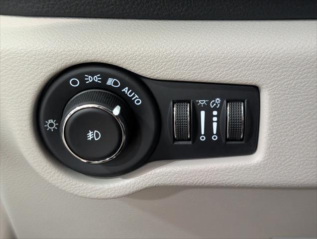 2024 Chrysler Pacifica - $29,788