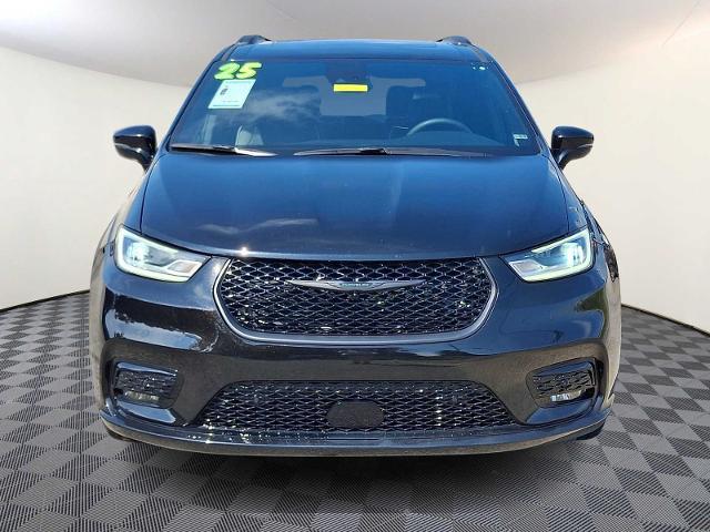 2025 Chrysler Pacifica - $32,988