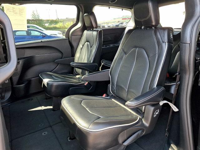 2025 Chrysler Pacifica - $32,988
