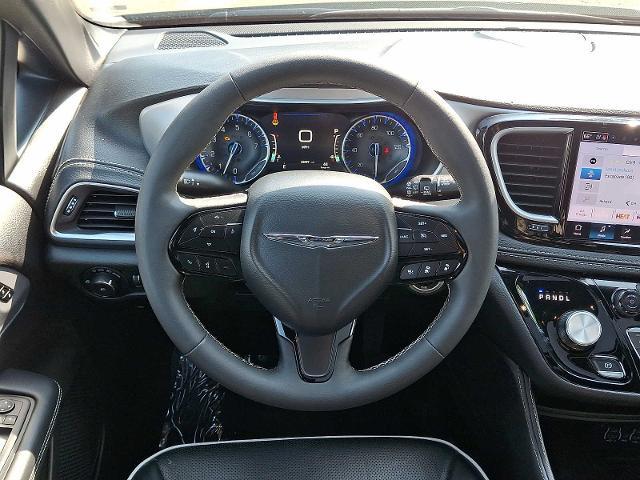 2025 Chrysler Pacifica - $32,988