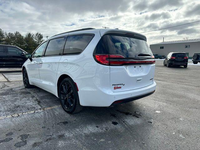 2025 Chrysler Pacifica