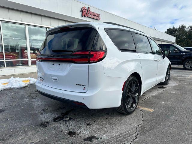 2025 Chrysler Pacifica