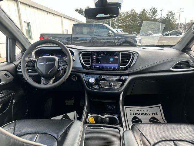 2025 Chrysler Pacifica