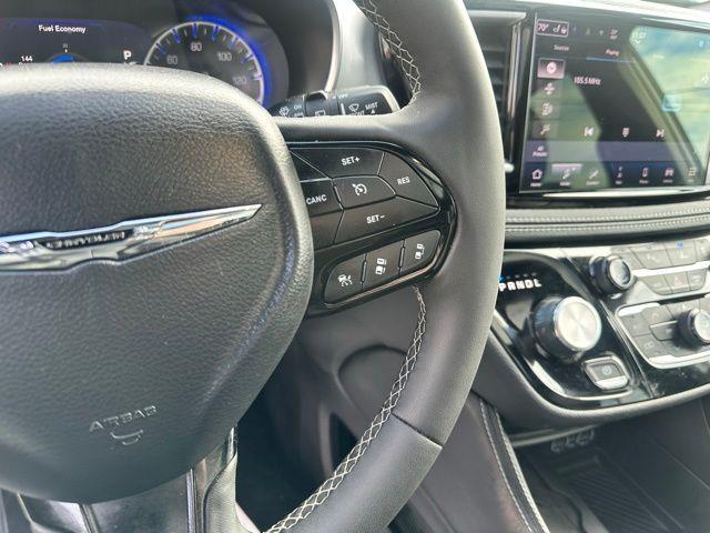 2025 Chrysler Pacifica