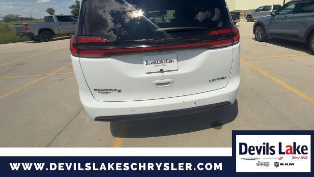 2025 Chrysler Pacifica Limited
