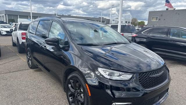 2026 Chrysler Pacifica Limited