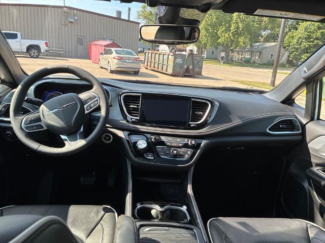 2026 Chrysler Pacifica - $34,995