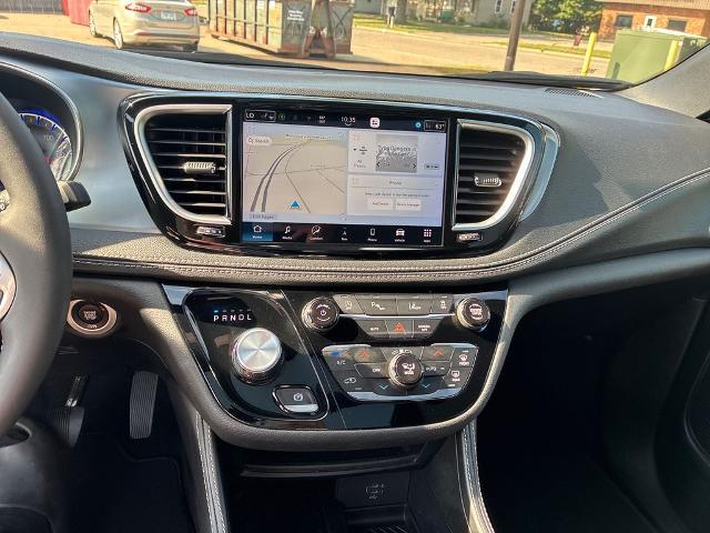 2026 Chrysler Pacifica - $34,995