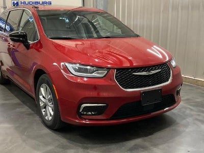 Photo of a 2026 Chrysler Pacifica Limited 4DR Mini-Van for sale