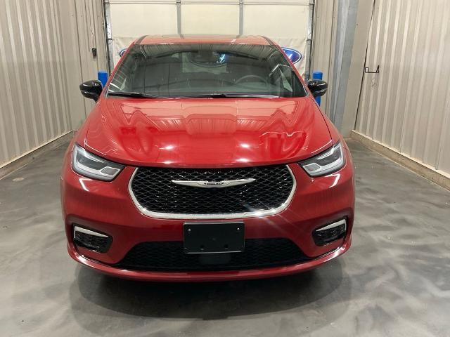 2026 Chrysler Pacifica - $32,955