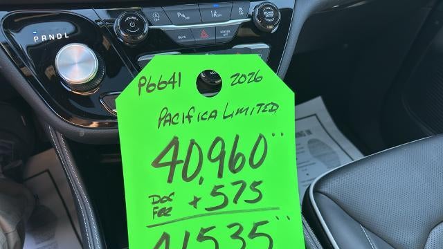 2026 Chrysler Pacifica Limited