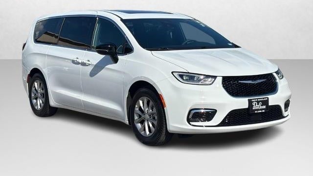 Preowned 2026 Chrysler Pacifica Limited for Sale