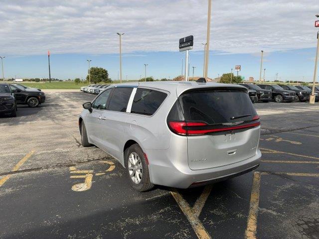 2026 Chrysler Pacifica - $36,962