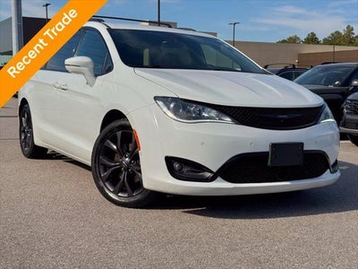 2019 Chrysler Pacifica Limited 4DR Mini-Van
