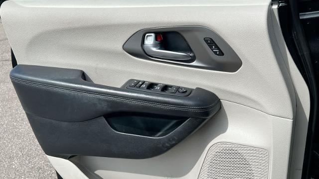 2019 Chrysler Pacifica Limited 35th Anniversary
