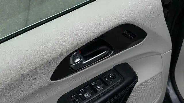 2019 Chrysler Pacifica Limited 35th Anniversary
