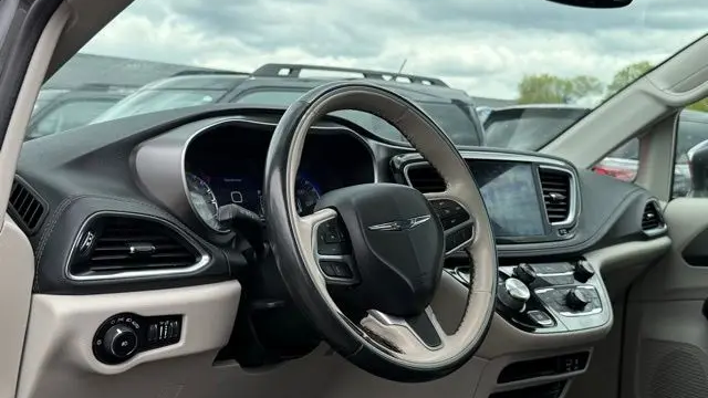 2019 Chrysler Pacifica Limited 35th Anniversary