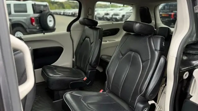 2019 Chrysler Pacifica Limited 35th Anniversary