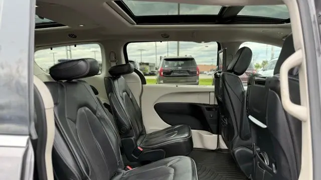2019 Chrysler Pacifica Limited 35th Anniversary