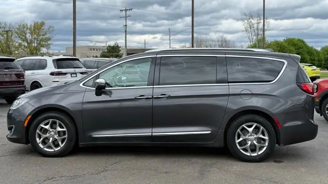 2019 Chrysler Pacifica Limited 35th Anniversary