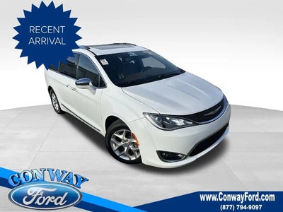 Photo of a 2020 Chrysler Pacifica Limited 4DR Mini-Van for sale