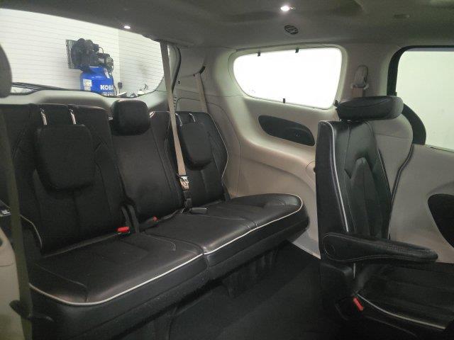 2022 Chrysler Pacifica - $22,860
