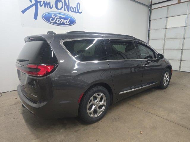 2022 Chrysler Pacifica - $22,860