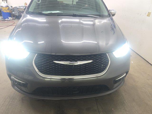 2022 Chrysler Pacifica - $22,860