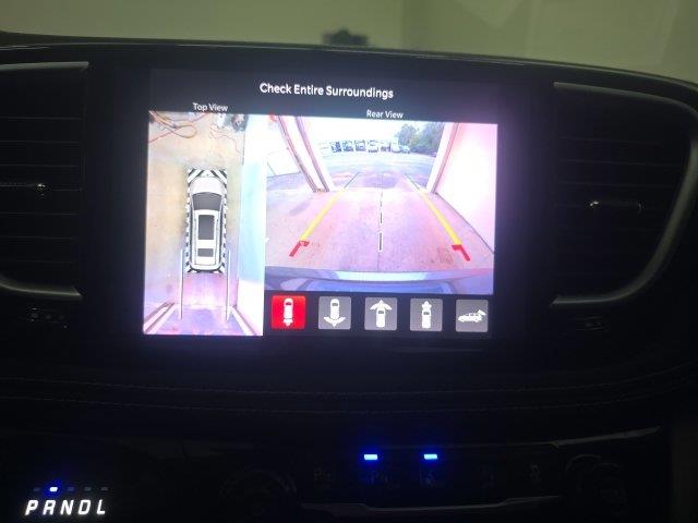 2022 Chrysler Pacifica - $22,860