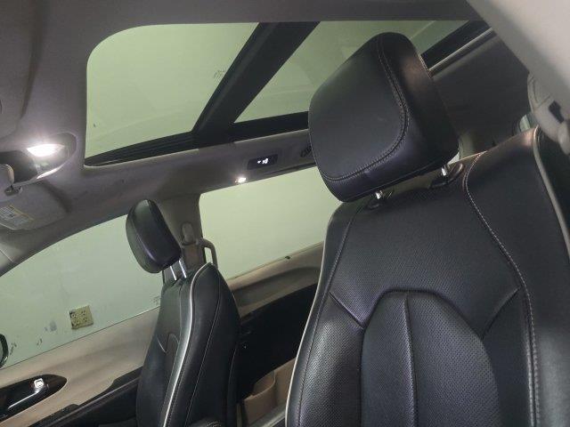 2022 Chrysler Pacifica - $22,860