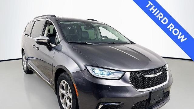 Preowned 2023 Chrysler Pacifica Limited for Sale