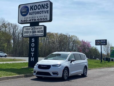 2023 Chrysler Pacifica Limited 4DR Mini-Van
