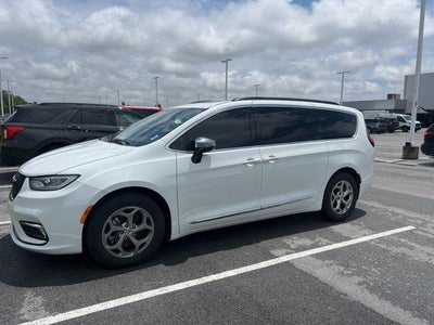 2023 Chrysler Pacifica Limited 4DR Mini-Van