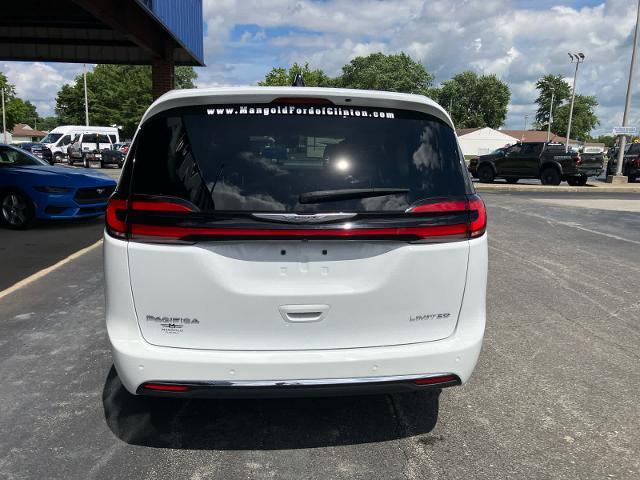 2024 Chrysler Pacifica - $31,562