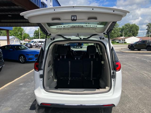 2024 Chrysler Pacifica - $31,562
