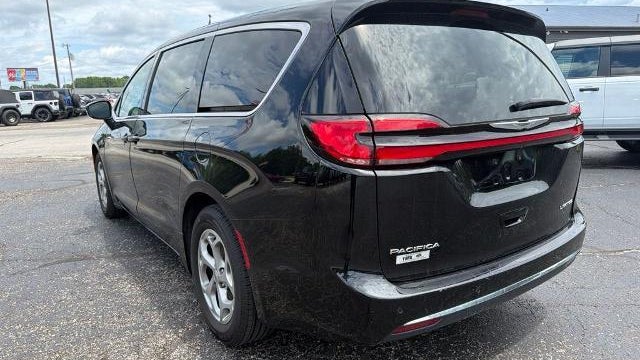 2024 Chrysler Pacifica Limited
