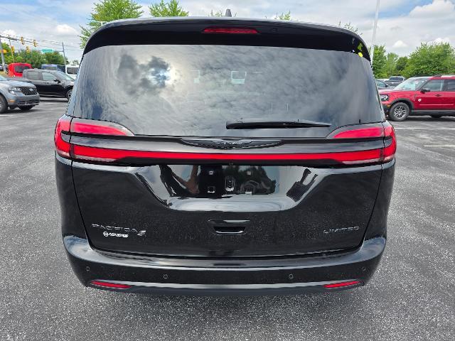 2025 Chrysler Pacifica