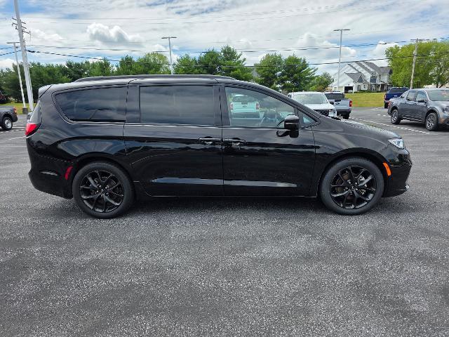 2025 Chrysler Pacifica