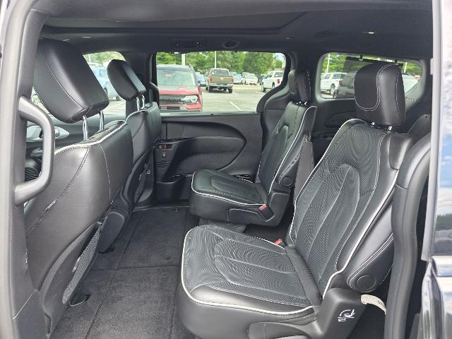 2025 Chrysler Pacifica