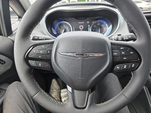 2025 Chrysler Pacifica