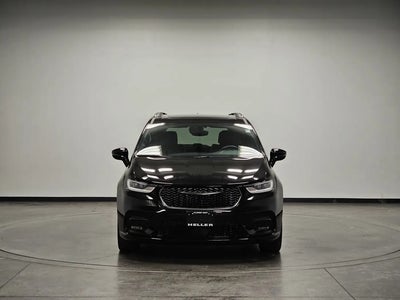 Photo of a 2025 Chrysler Pacifica Limited 4DR Mini-Van for sale