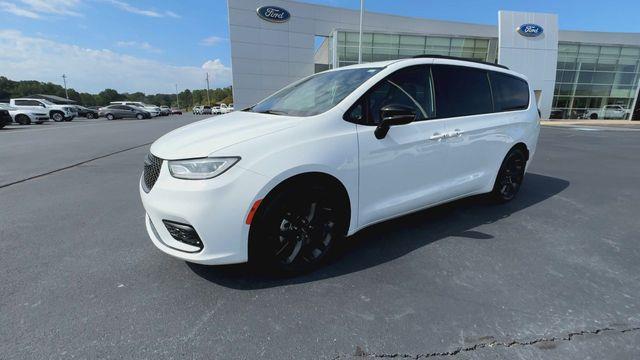 2025 Chrysler Pacifica - $31,119