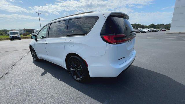 2025 Chrysler Pacifica - $30,119
