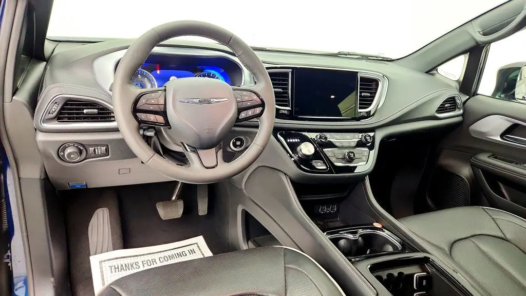 2025 Chrysler Pacifica Limited