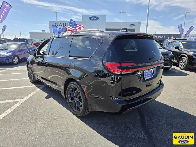 2025 Chrysler Pacifica - $27,216