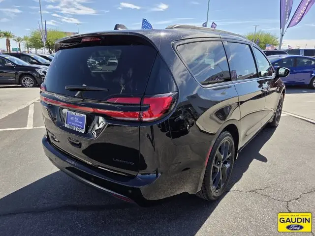 2025 Chrysler Pacifica - $27,216