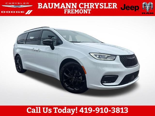 2026 Chrysler Pacifica - $32,860
