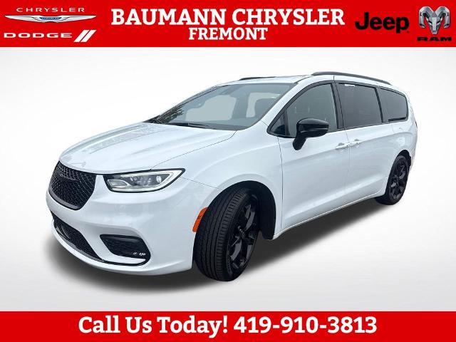 2026 Chrysler Pacifica - $32,890
