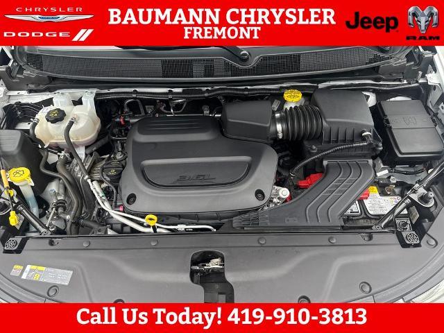 2026 Chrysler Pacifica - $32,890