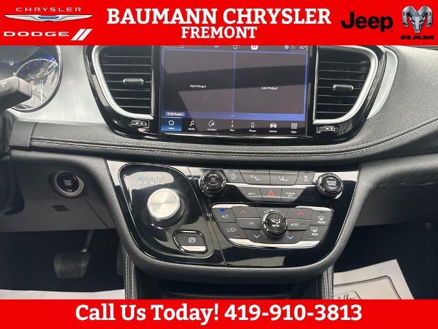 2026 Chrysler Pacifica - $32,890